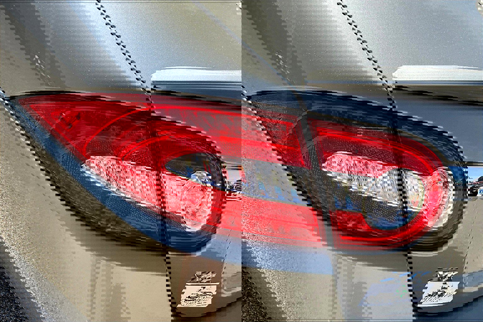 Used 2010 Jaguar XK Convertible image 27