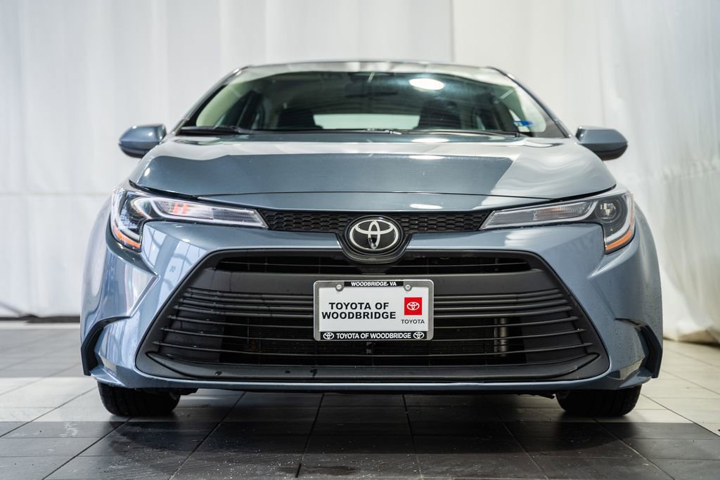 Used 2024 Toyota Corolla LE image 2