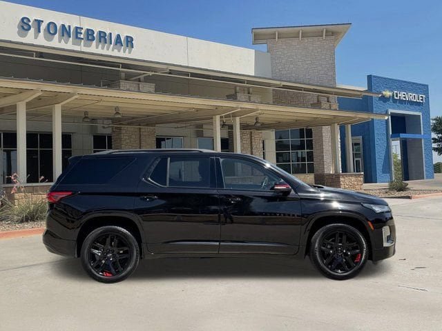 Used 2023 Chevrolet Traverse Premier w/ Redline Edition FWD image 4