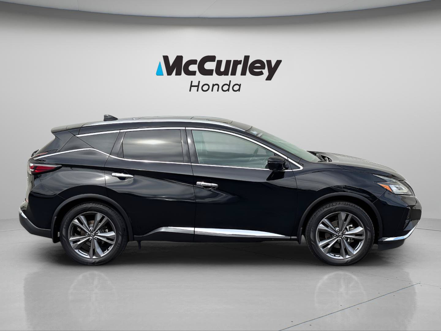 Used 2020 Nissan Murano Platinum AWD/4WD image 2