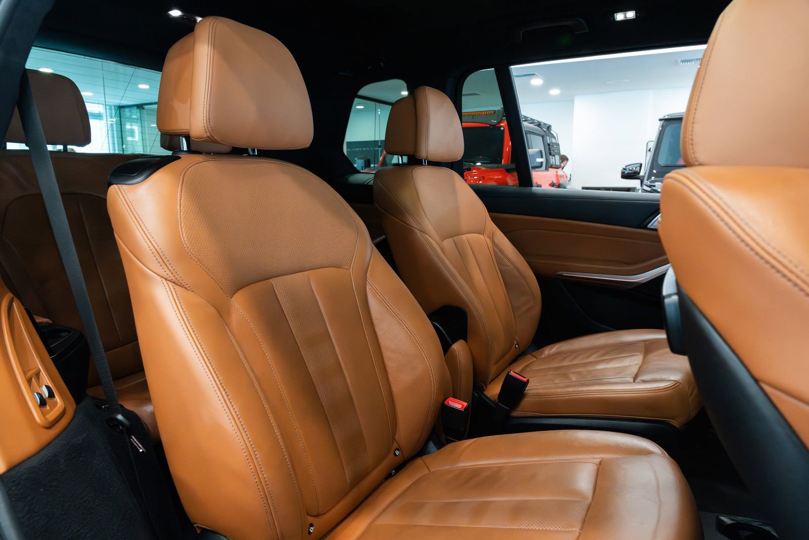 Used 2022 BMW X7 xDrive40i w/ M Sport Package image 25