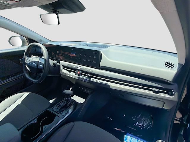 Used 2025 Kia K4 FWD image 26