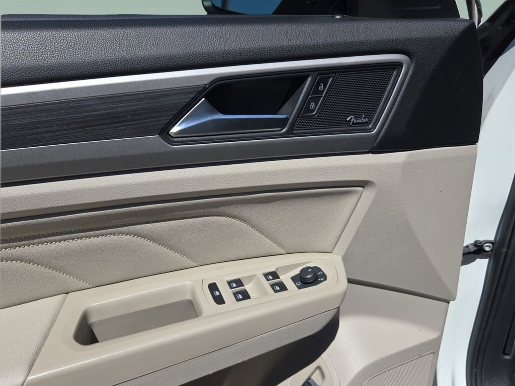 Used 2021 Volkswagen Atlas SEL Premium image 18