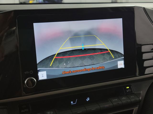 Used 2025 Toyota Camry SE image 18