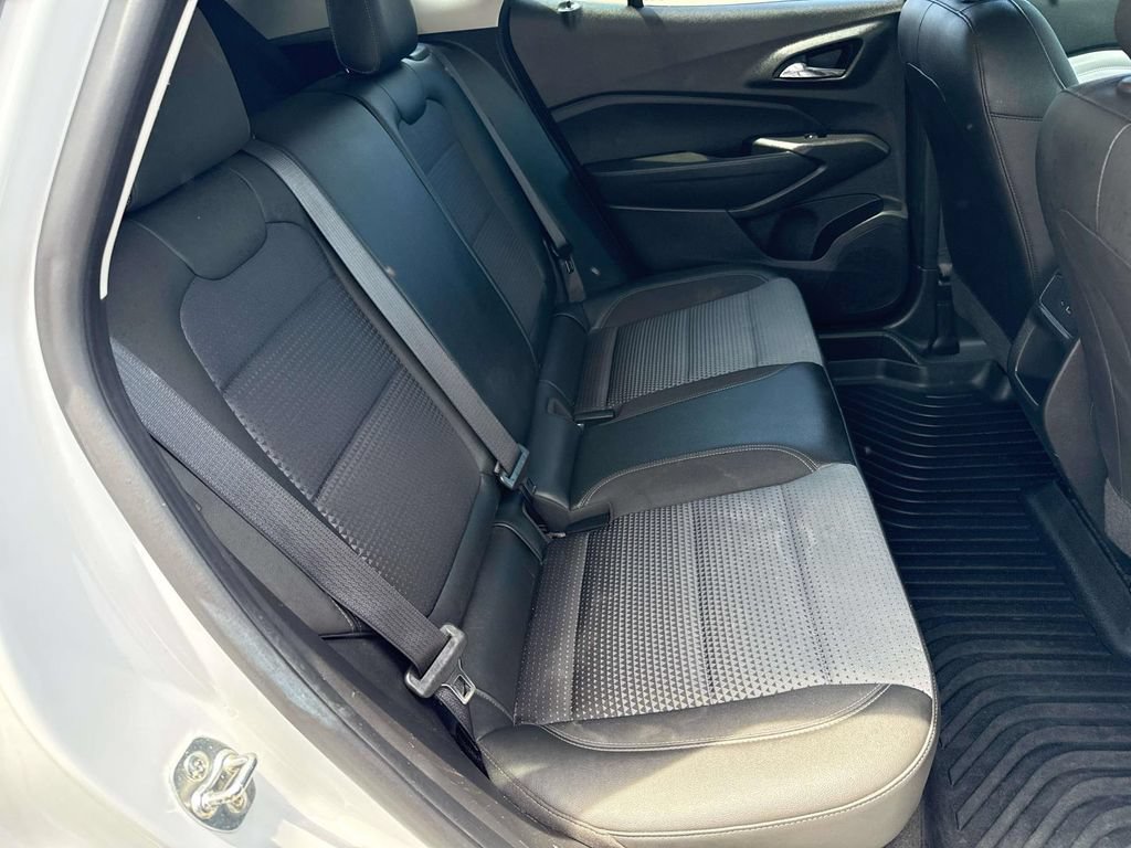 Used 2024 Chevrolet Trax LT FWD image 8