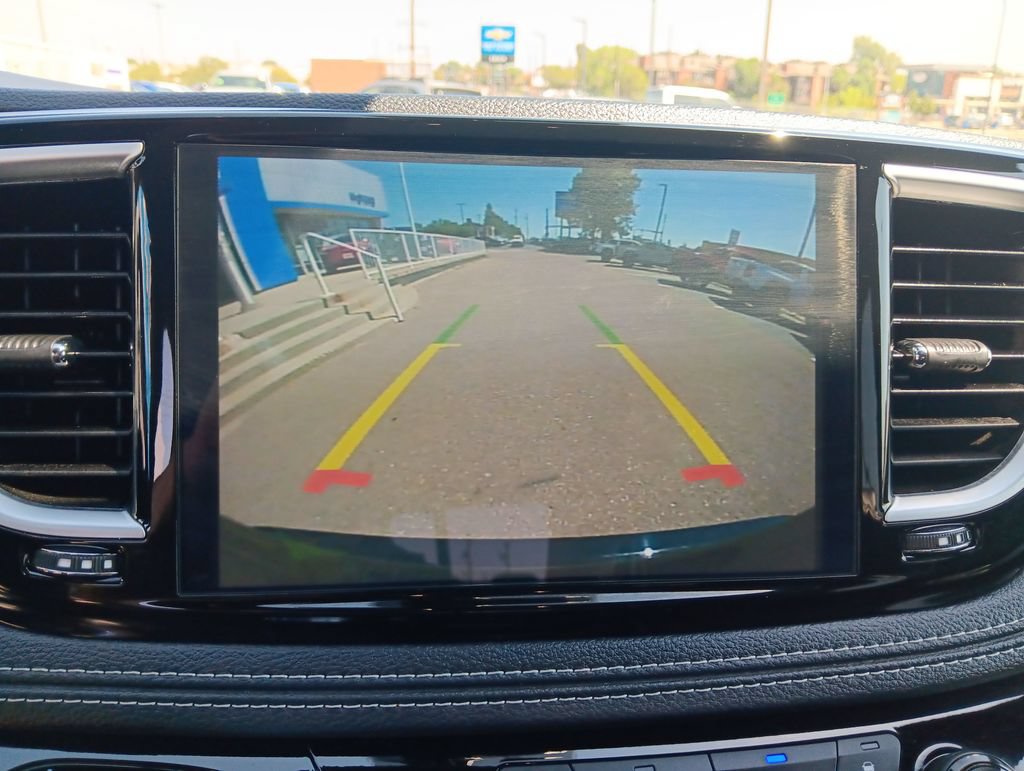 Used 2026 Chrysler Pacifica Limited FWD image 20