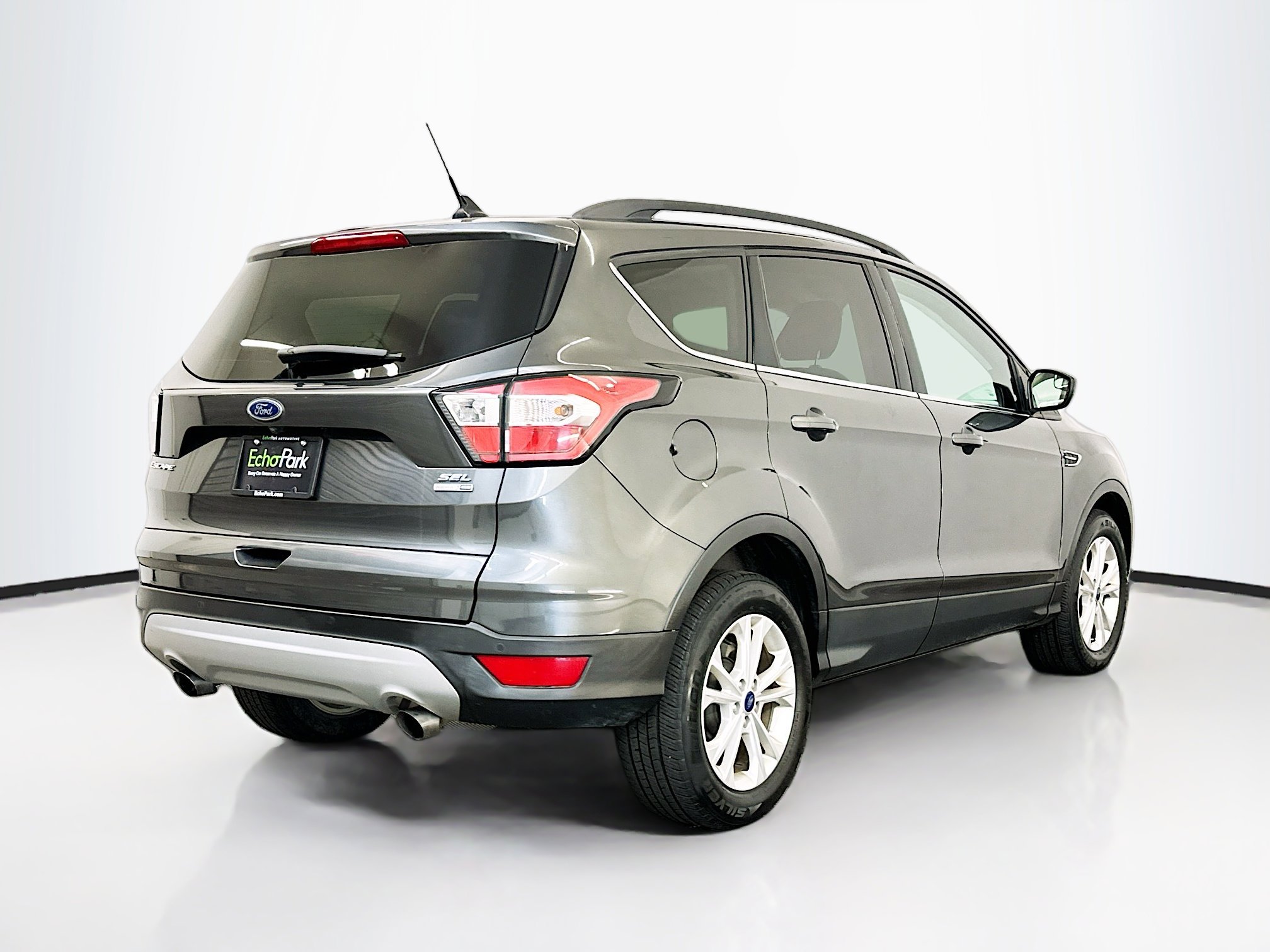 Used 2018 Ford Escape SEL image 9
