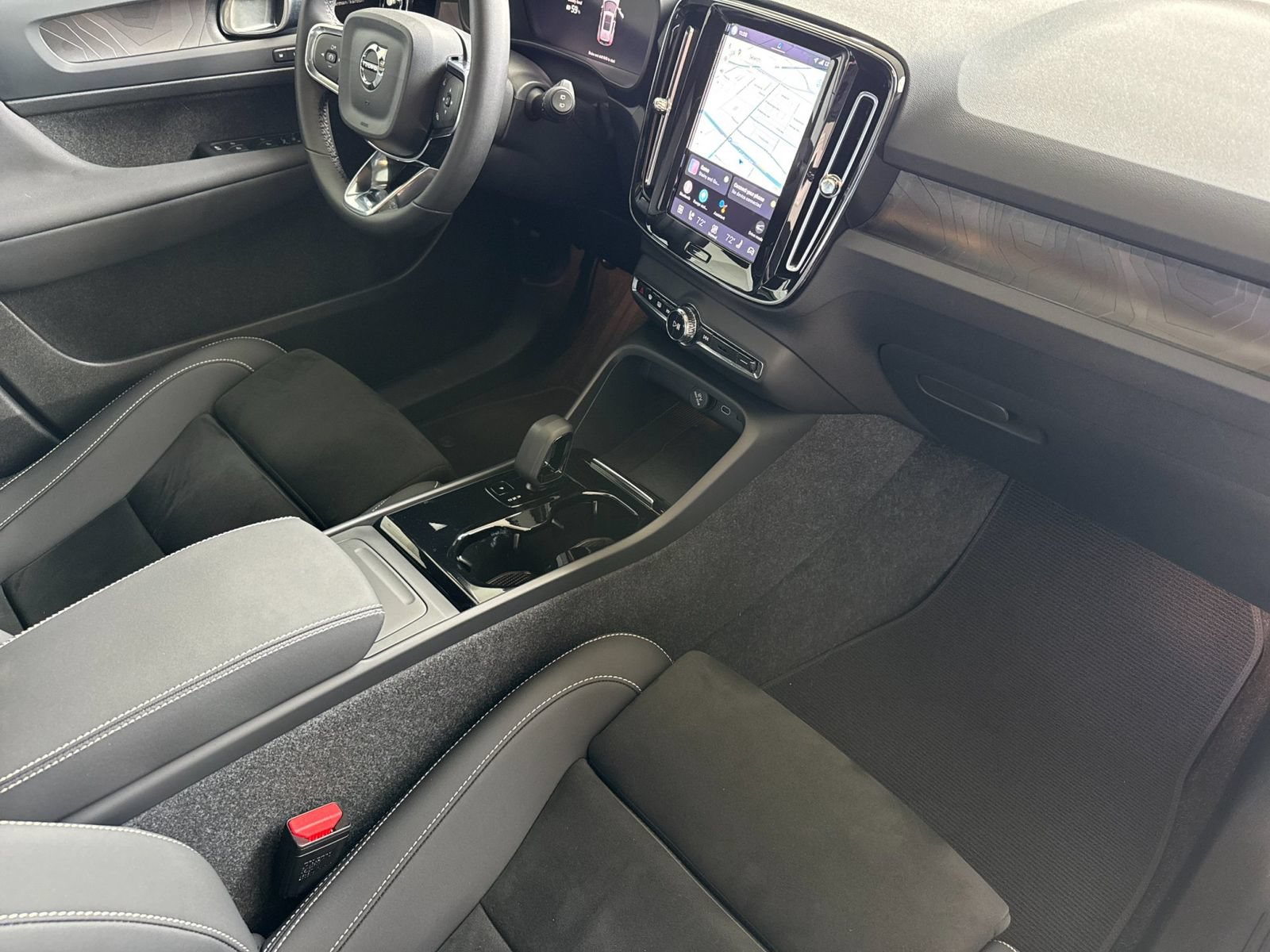 Certified 2023 Volvo XC40 Recharge Ultimate AWD/4WD image 20