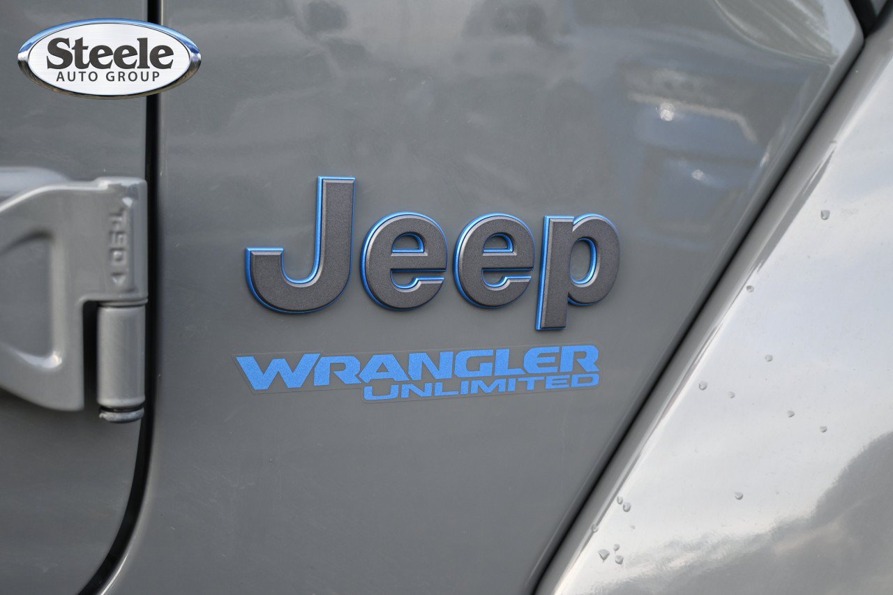 Used 2022 Jeep Wrangler Unlimited Rubicon 4xe w/ Cold Weather Group AWD/4WD image 22