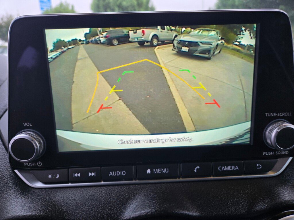 Used 2022 Nissan Sentra SV image 13