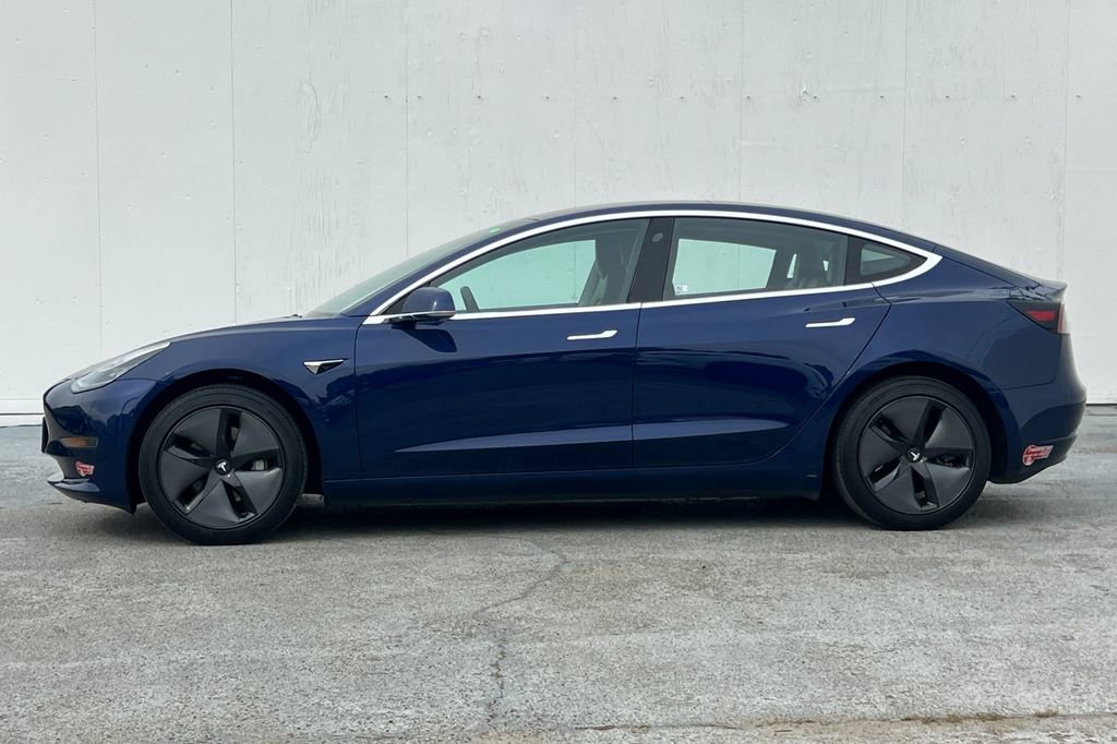 Used 2018 Tesla Model 3 Long Range RWD image 6