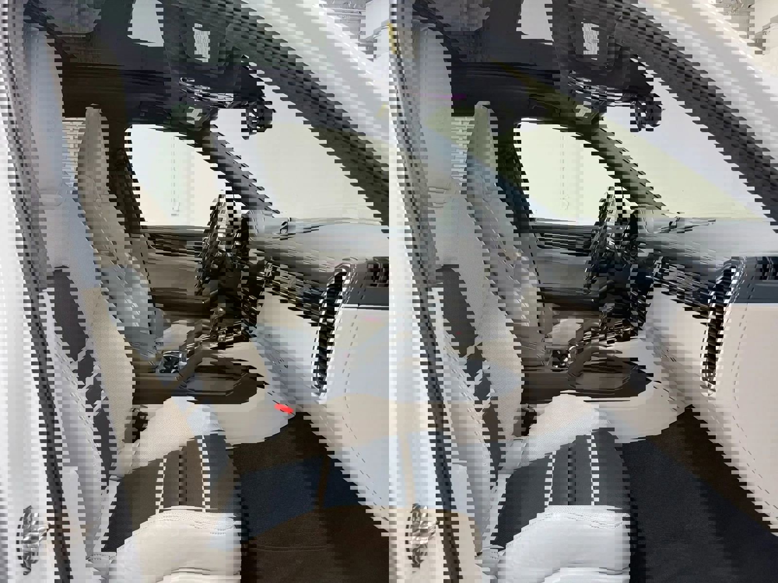 Used 2021 Porsche Cayenne GTS w/ Premium Package Plus image 18