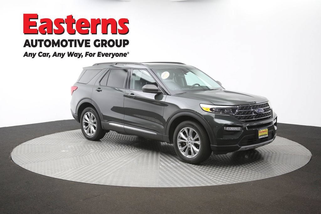 Used 2022 Ford Explorer XLT w/ Equipment Group 202A AWD/4WD image 52