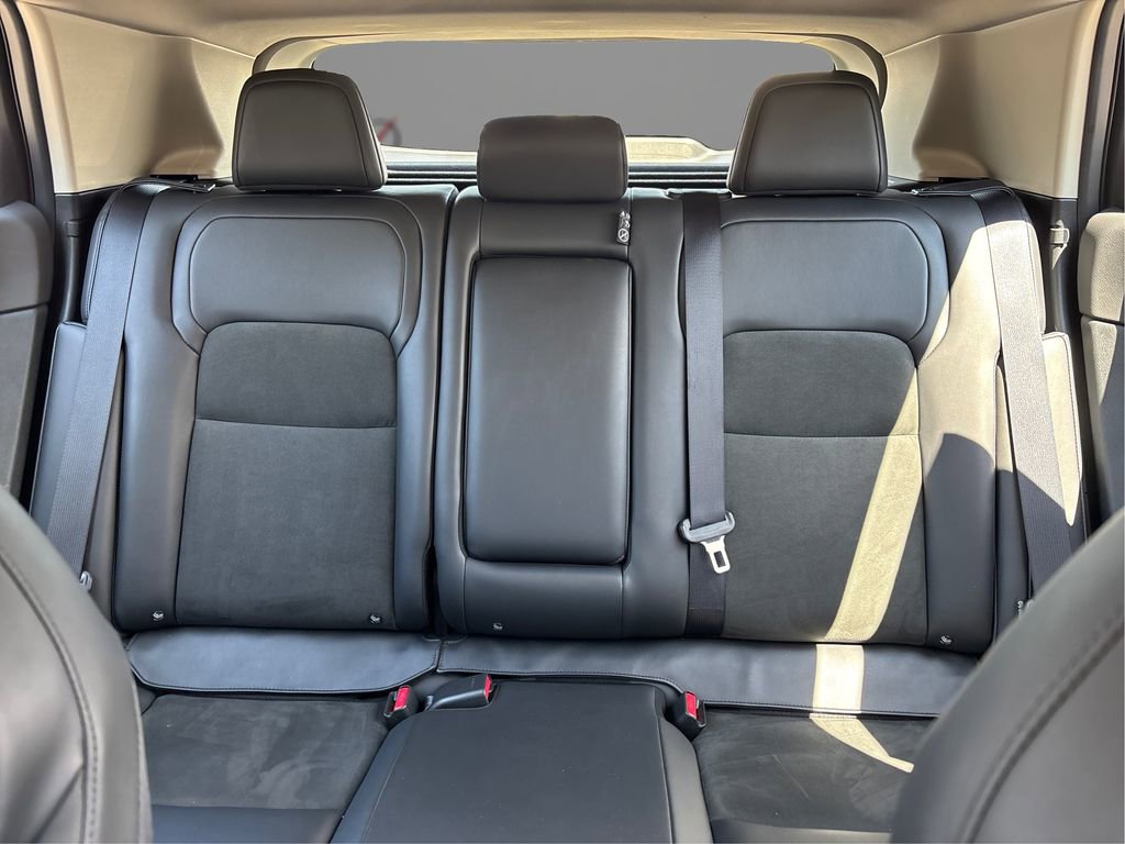 Used 2023 Nissan Ariya FWD image 17