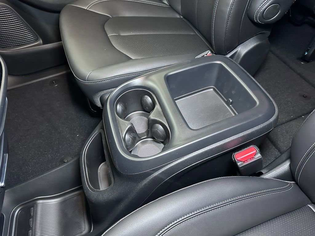 New 2026 Chrysler Voyager LX image 35