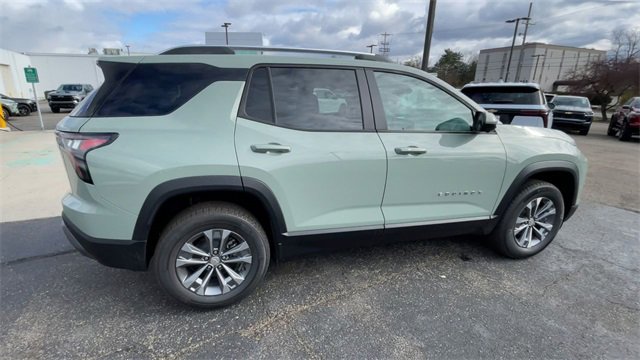 New 2026 Chevrolet Equinox LT image 2