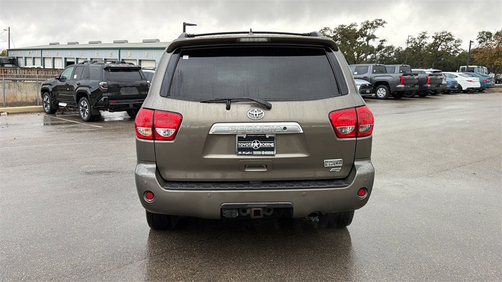 Used 2011 Toyota Sequoia Platinum image 4