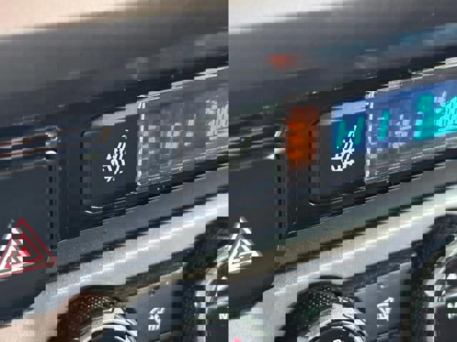 Used 2017 Toyota Tacoma Limited image 22