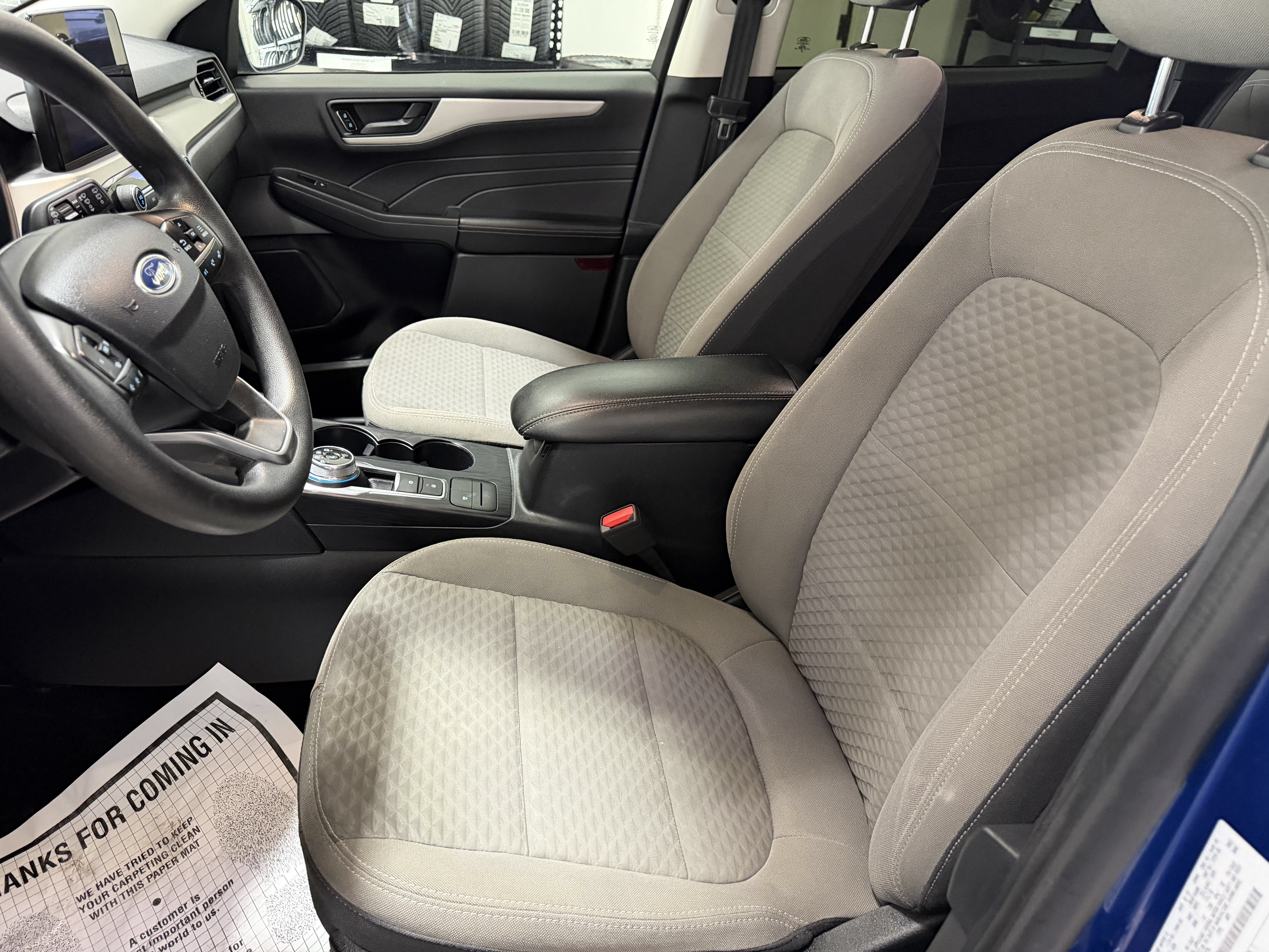 Used 2022 Ford Escape SE FWD image 10
