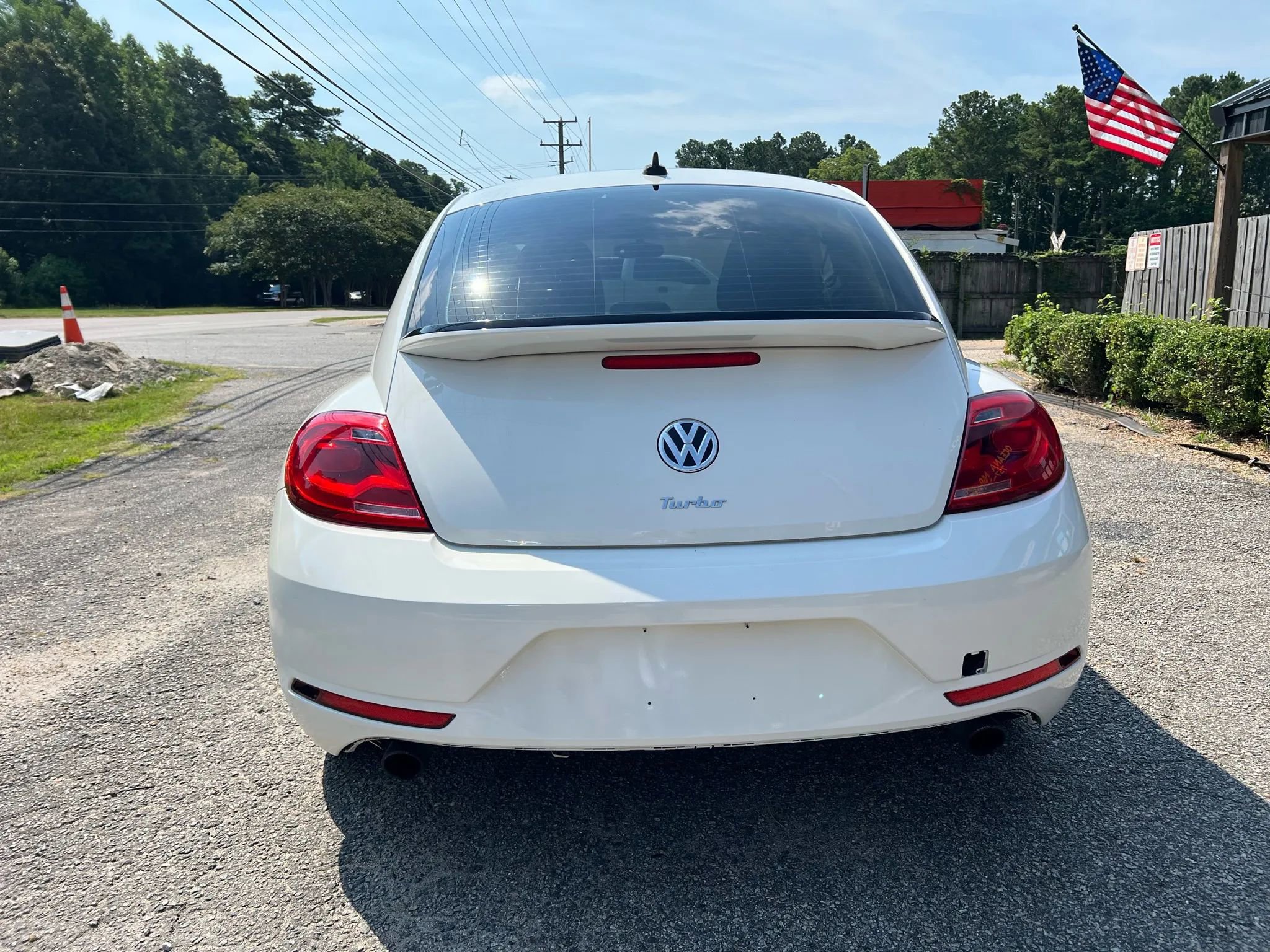 Used 2013 Volkswagen Beetle 2.0T image 6