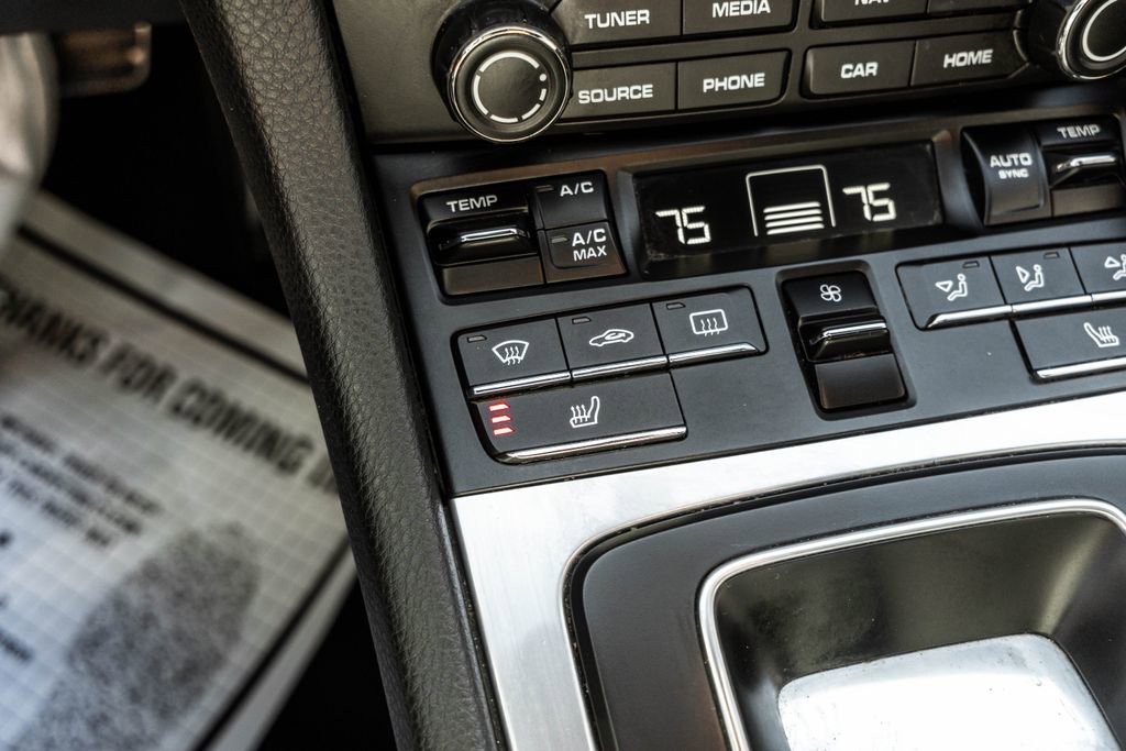 Used 2018 Porsche 911 Carrera image 9