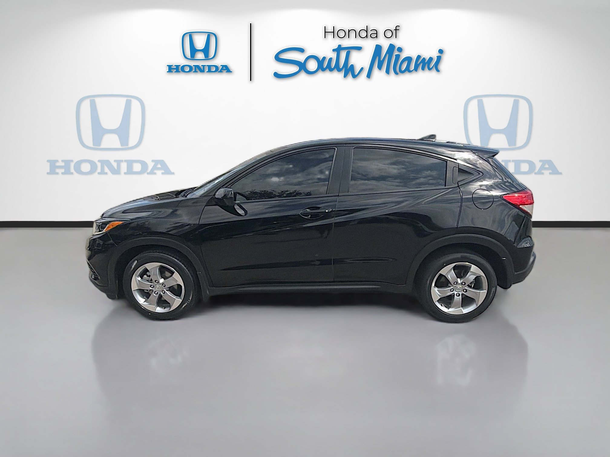 Certified 2022 Honda HR-V LX image 4