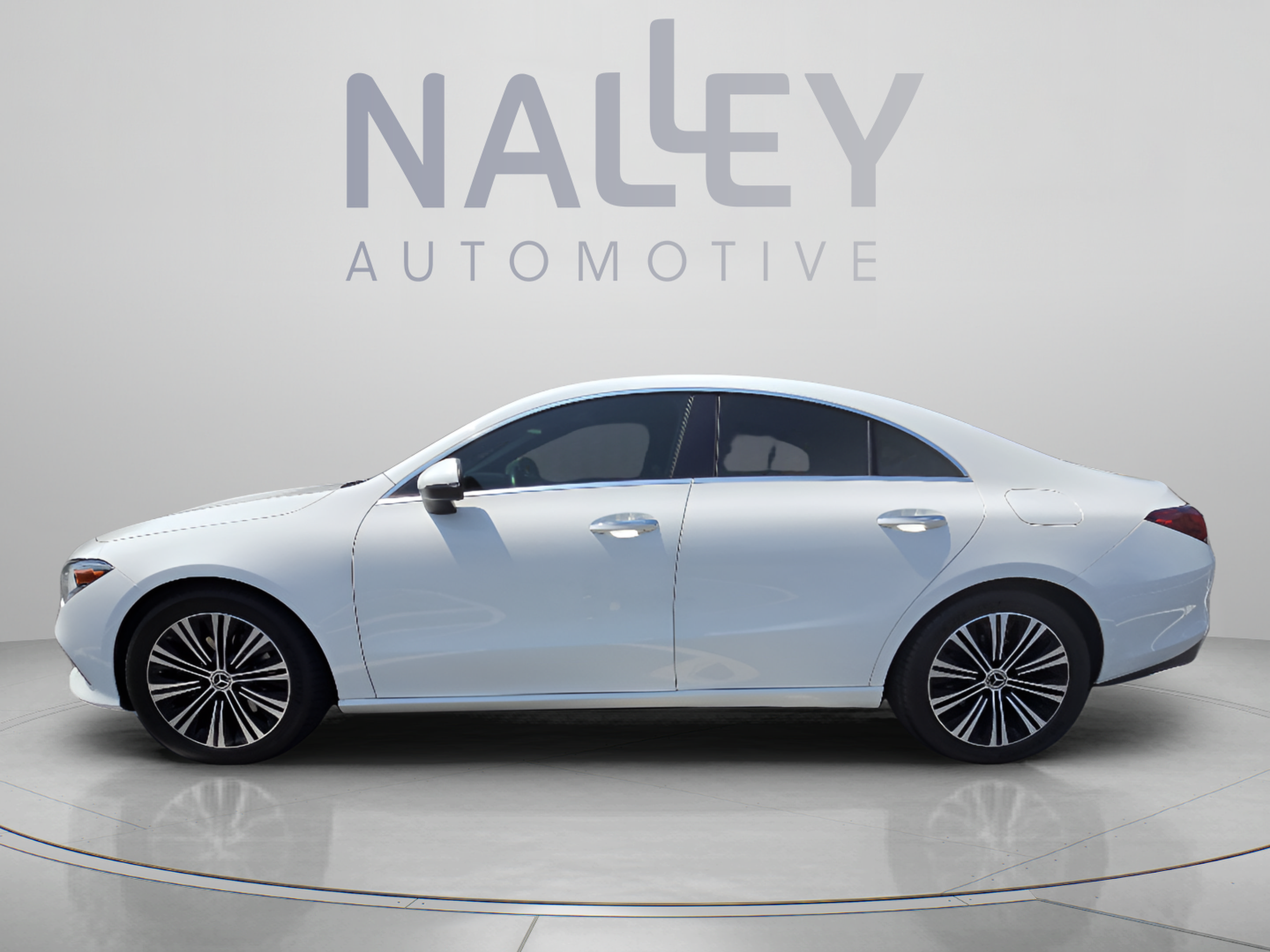 Used 2021 Mercedes-Benz CLA 250 image 2