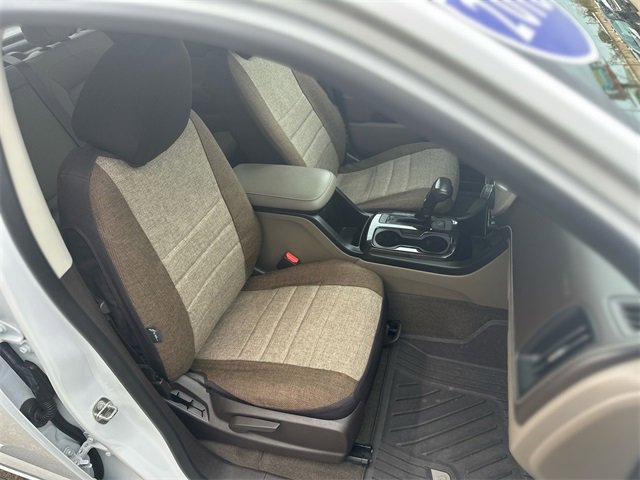 Used 2018 GMC Canyon SLE w/ SLE Convenience Package image 27