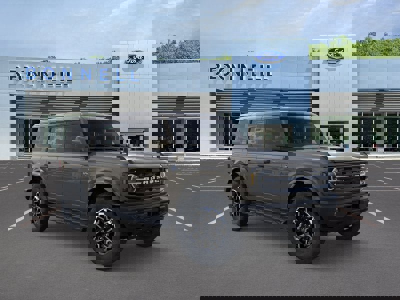 New 2026 Ford Bronco Outer Banks image 7