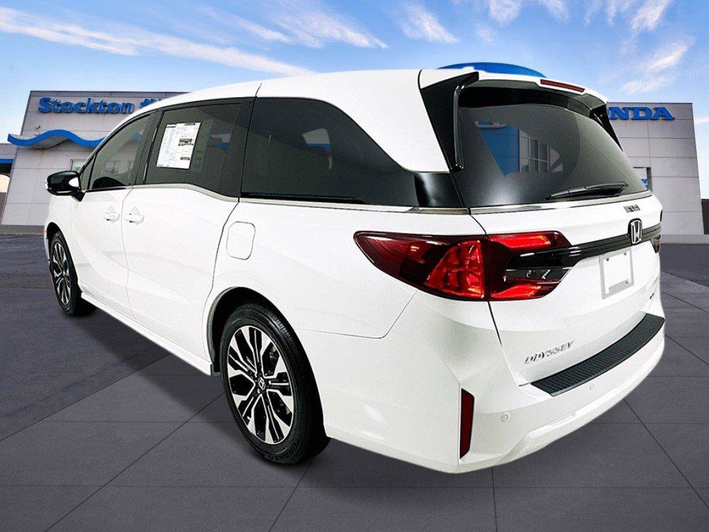 New 2027 Honda Odyssey Elite image 3