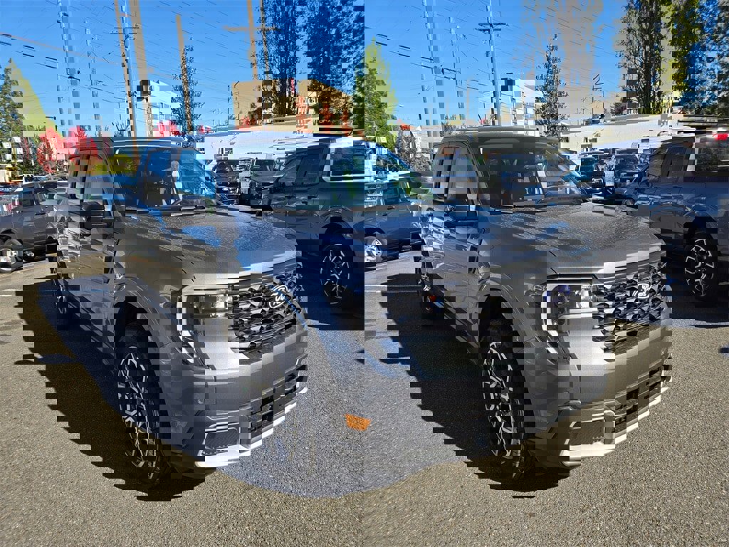 New 2025 Ford Maverick Lariat image 3