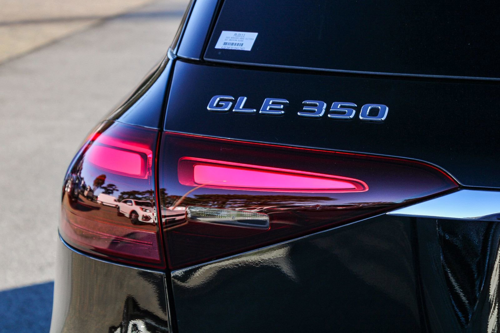 Certified 2025 Mercedes-Benz GLE 350 4MATIC image 9