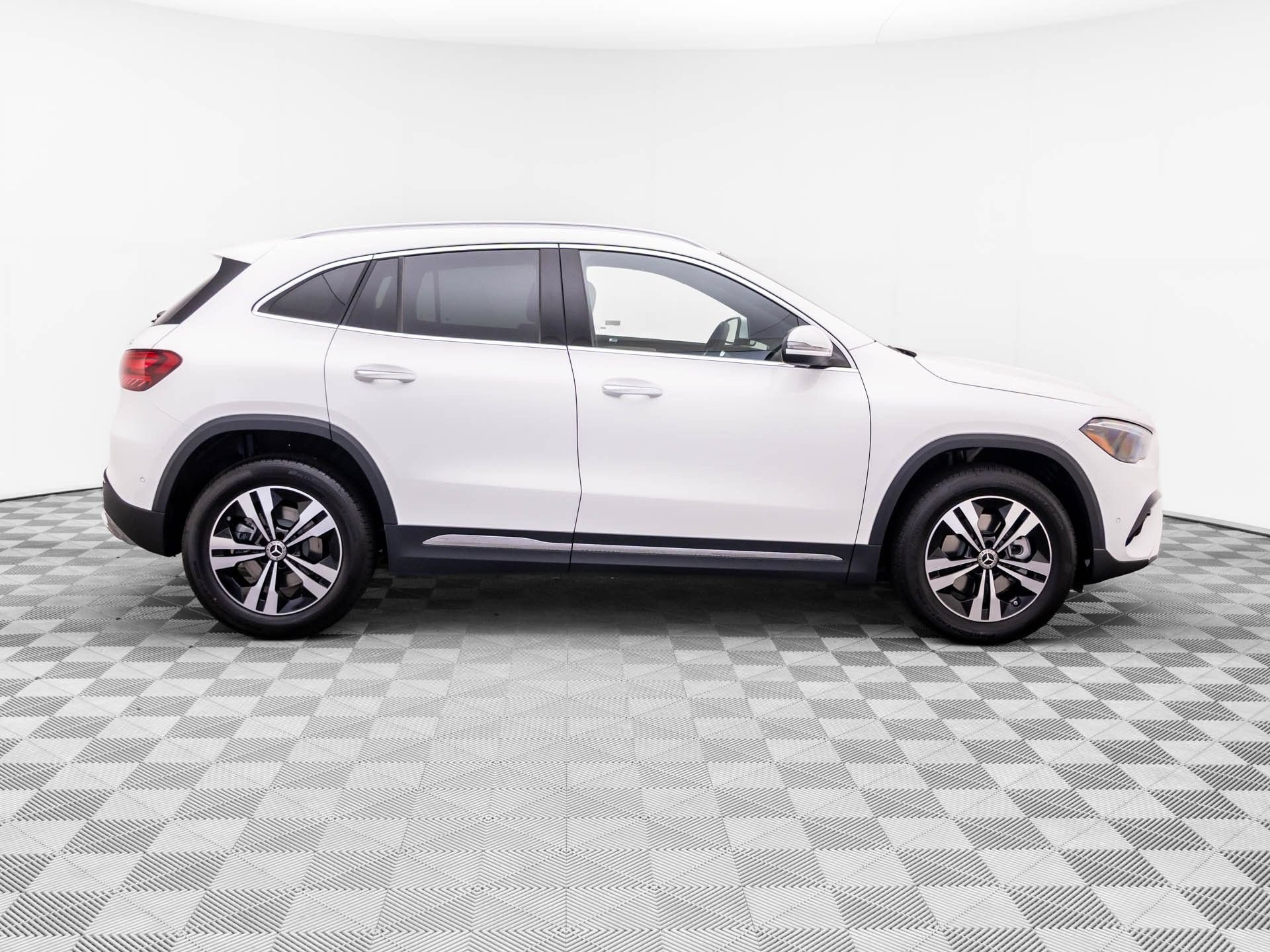 New 2026 Mercedes-Benz GLA 250 4MATIC image 6