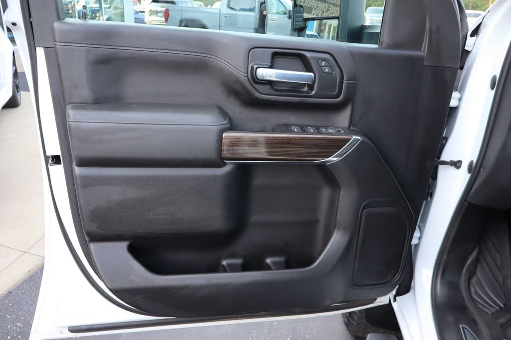 Used 2023 Chevrolet Silverado 3500 LT AWD/4WD image 15
