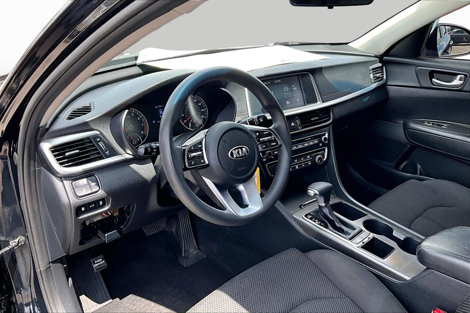 Used 2019 Kia Optima LX FWD image 12