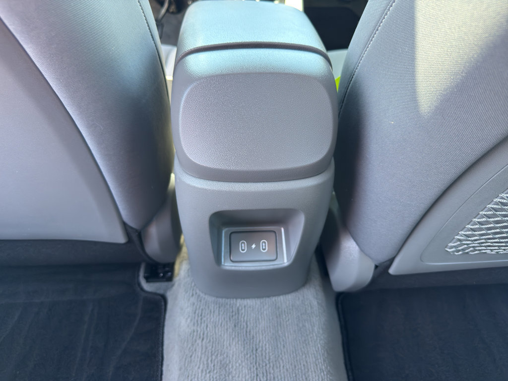 Used 2024 Hyundai Elantra SEL w/ Convenience Package FWD image 31