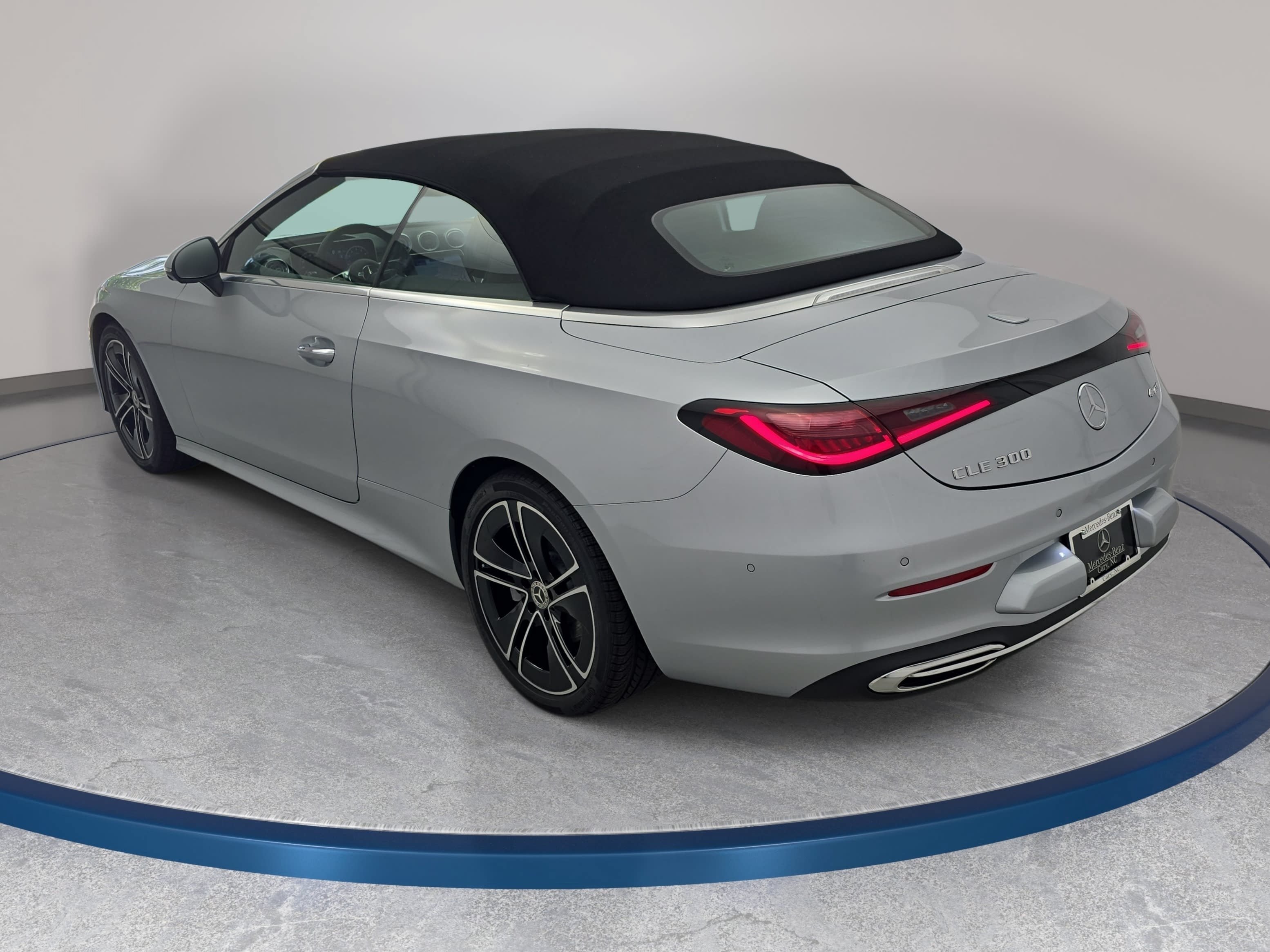Certified 2026 Mercedes-Benz CLE 300 4MATIC Cabriolet image 7