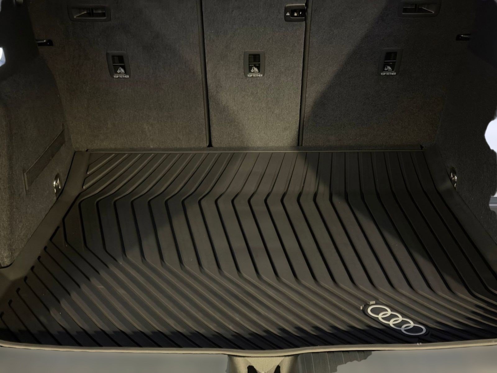 New 2027 Audi SQ6 e-tron Prestige AWD/4WD image 23