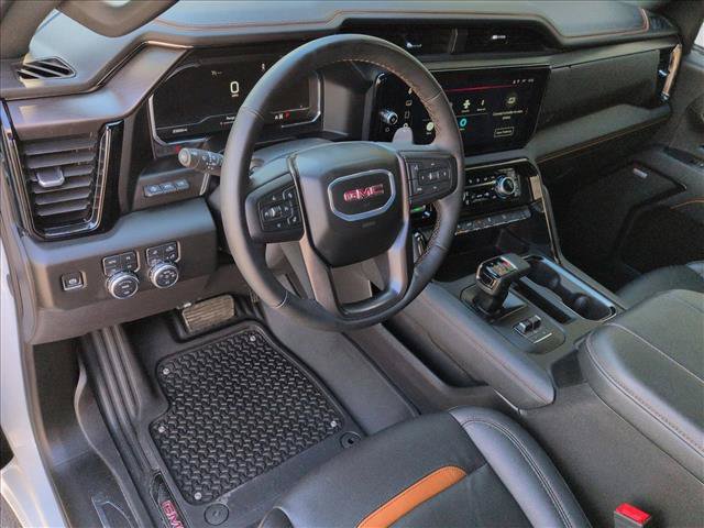 Used 2025 GMC Sierra 1500 AT4 w/ Technology Package AWD/4WD image 13