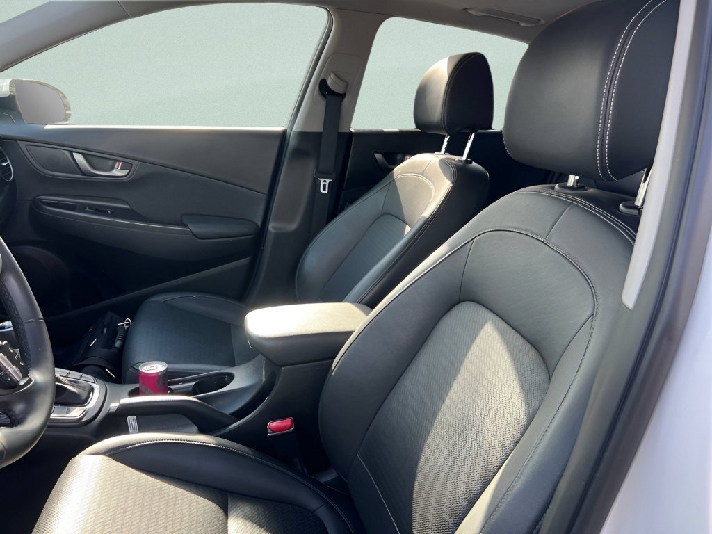 Used 2021 Hyundai Kona Limited AWD/4WD image 18