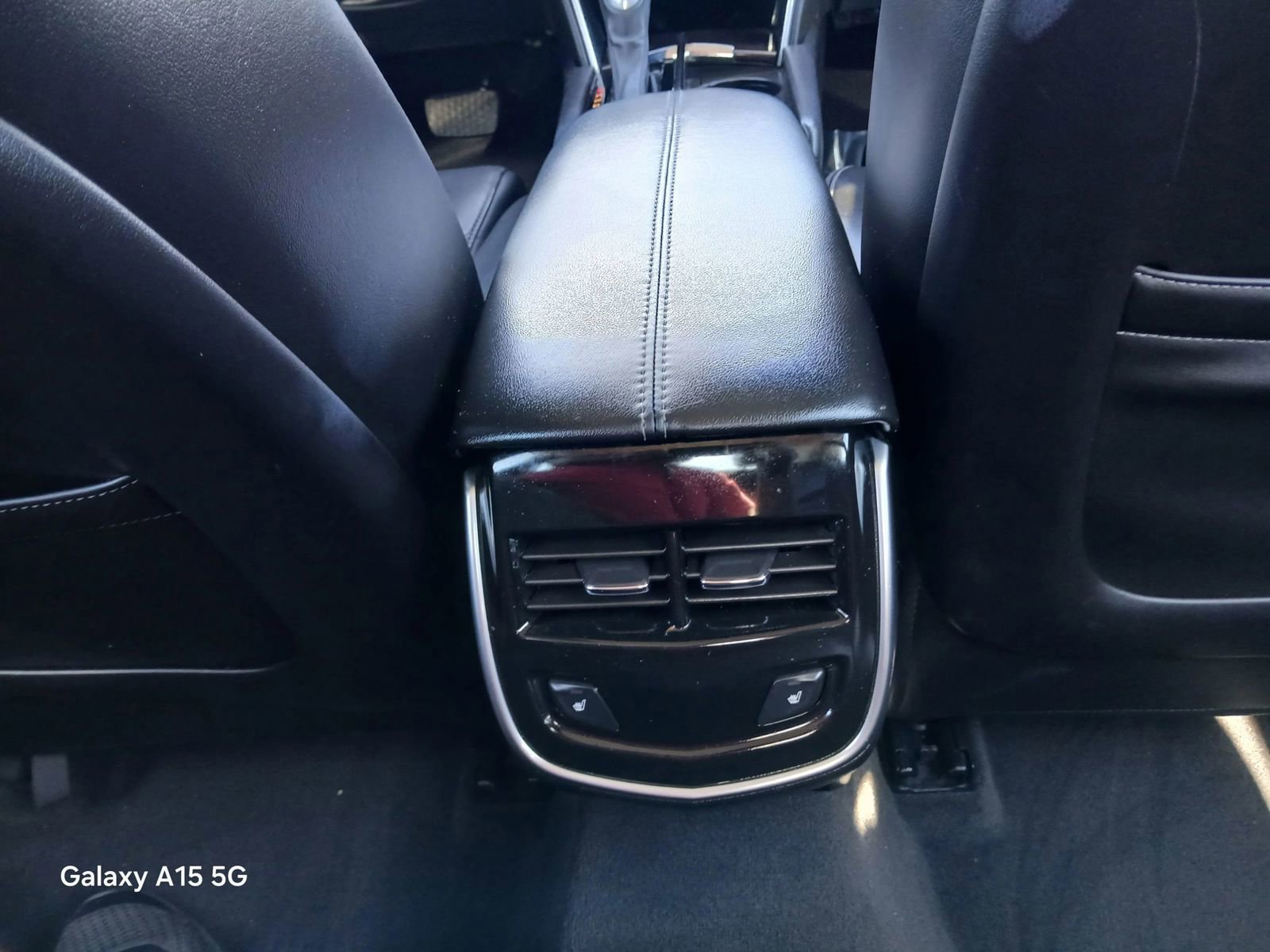 Used 2016 Cadillac XTS Luxury FWD image 32