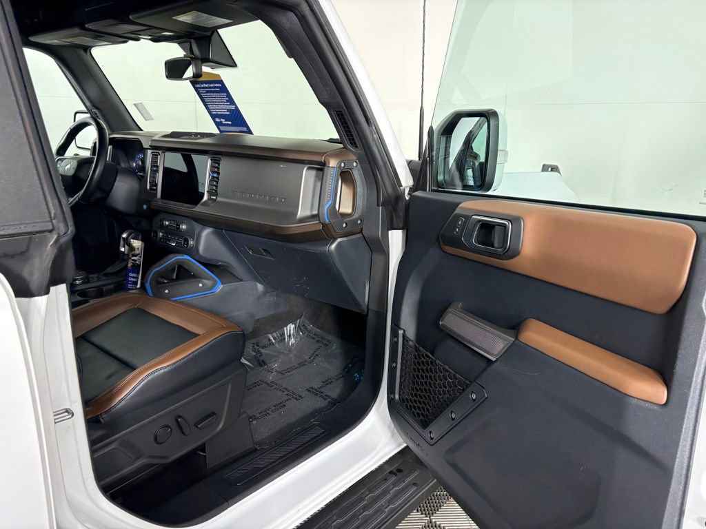 Used 2022 Ford Bronco Outer Banks AWD/4WD image 35