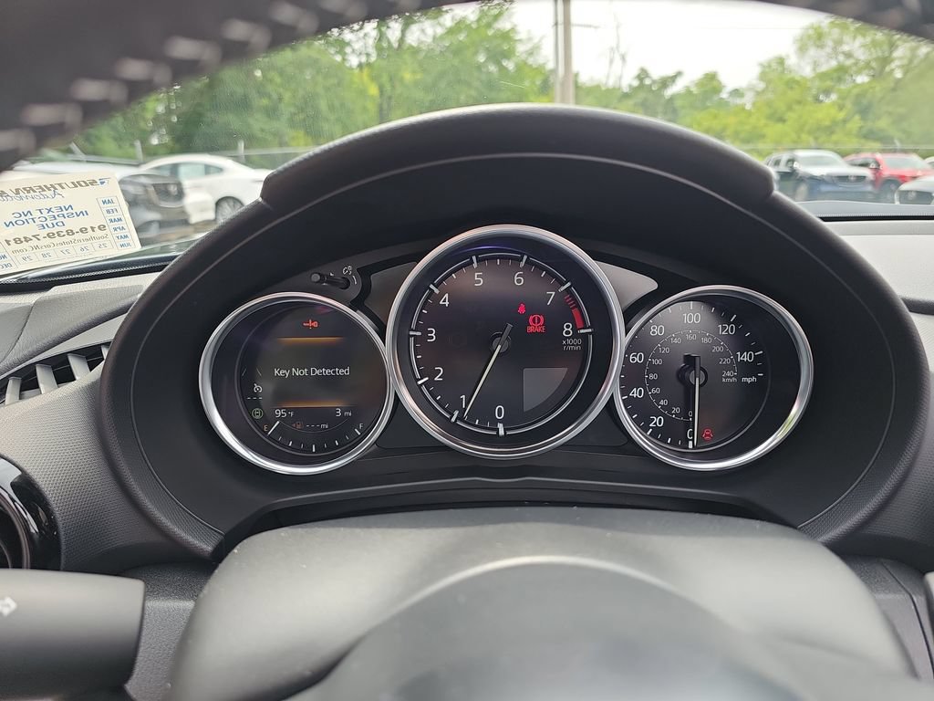 New 2026 MAZDA MX-5 Miata Club w/ Interior Package RWD image 15