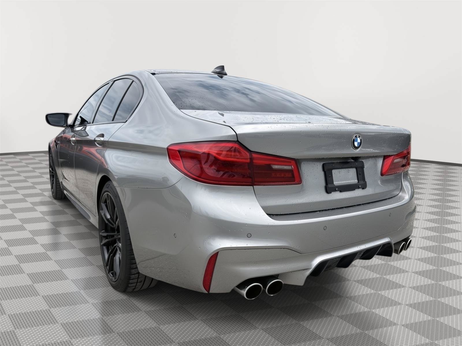 Used 2018 BMW M5 w/ Executive Package AWD/4WD image 3