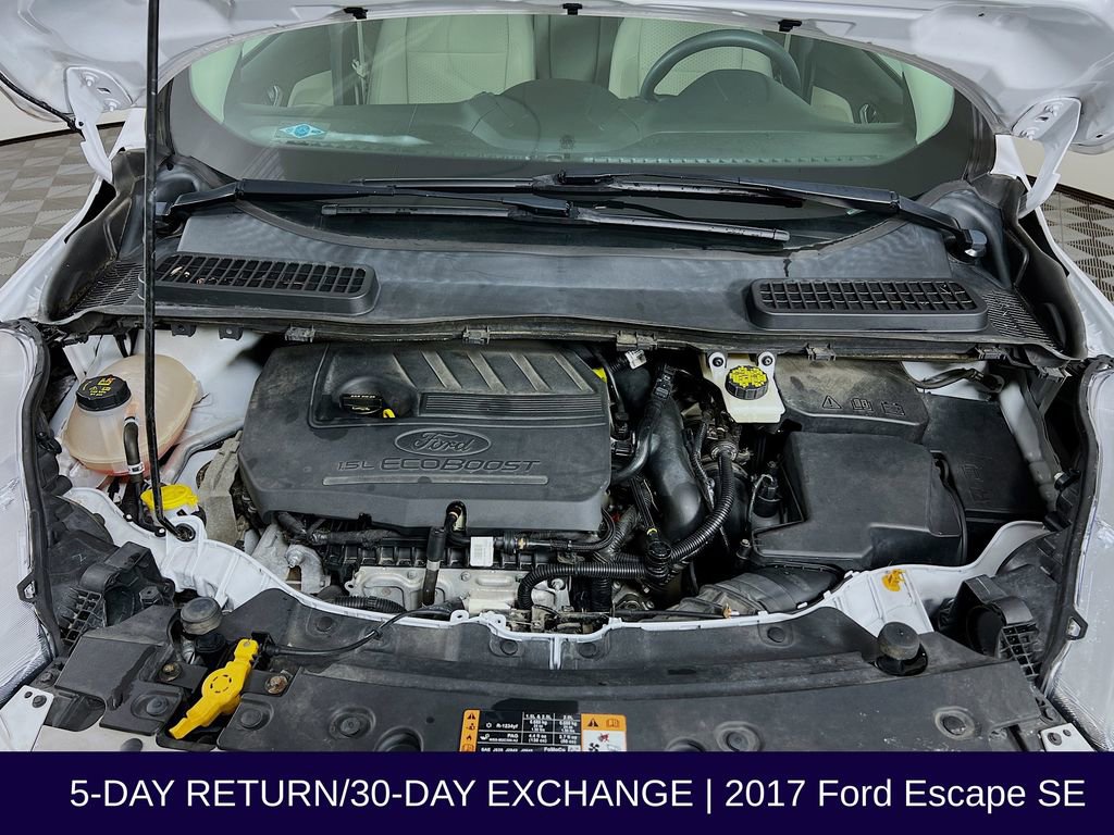 Used 2017 Ford Escape SE image 32