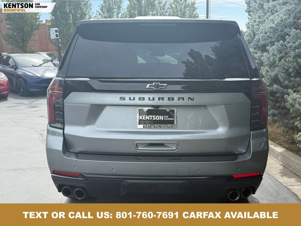 Used 2025 Chevrolet Suburban Z71 image 7