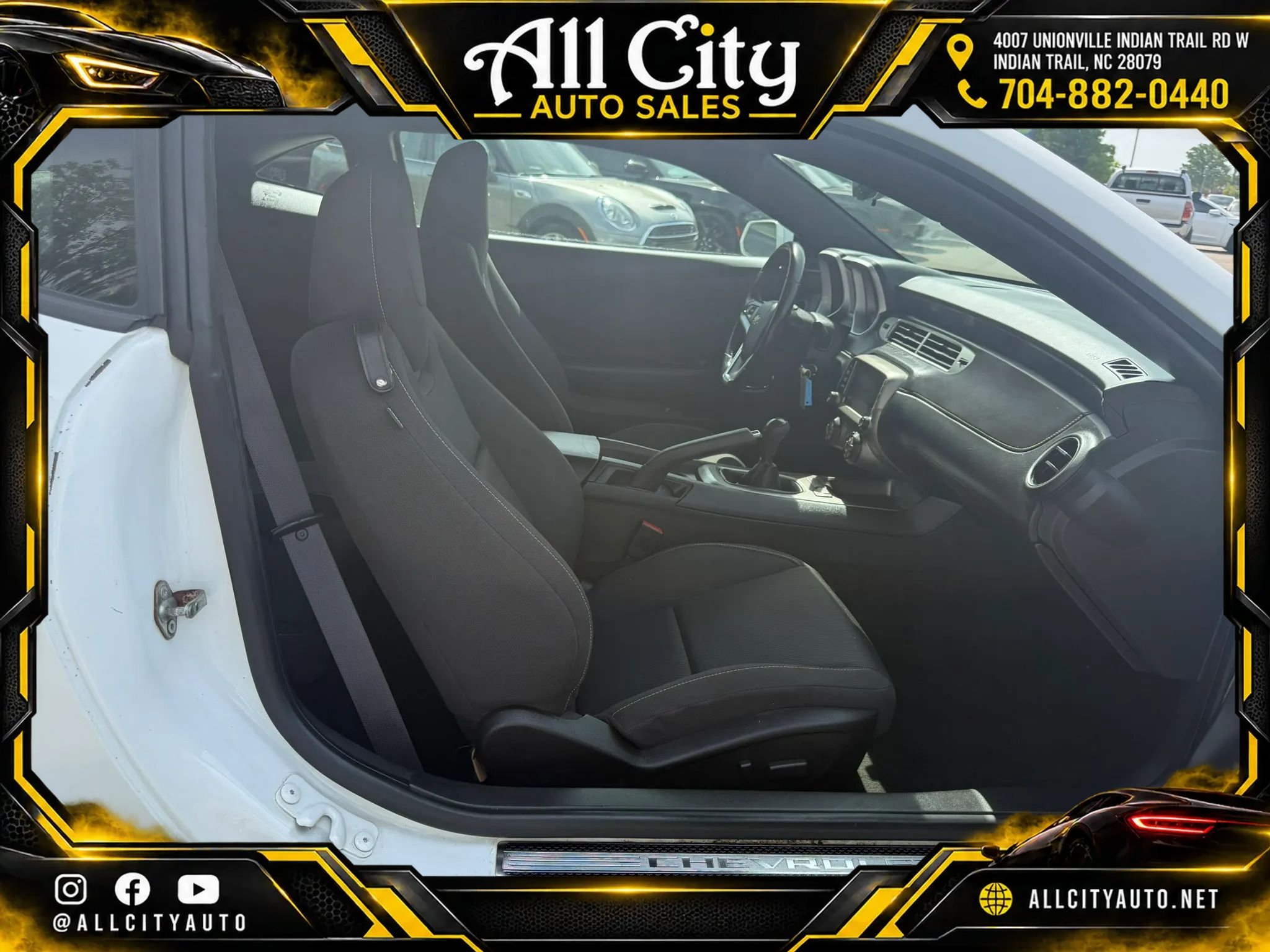 Used 2013 Chevrolet Camaro LT RWD image 12