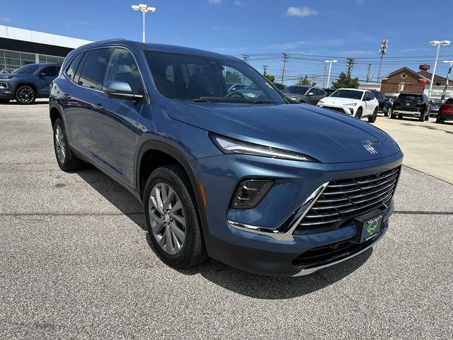 Used 2025 Buick Enclave Preferred AWD/4WD image 11