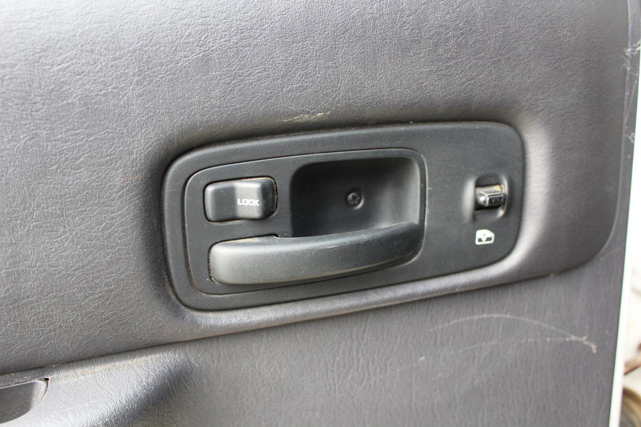 Used 2001 Jeep Cherokee Sport image 78