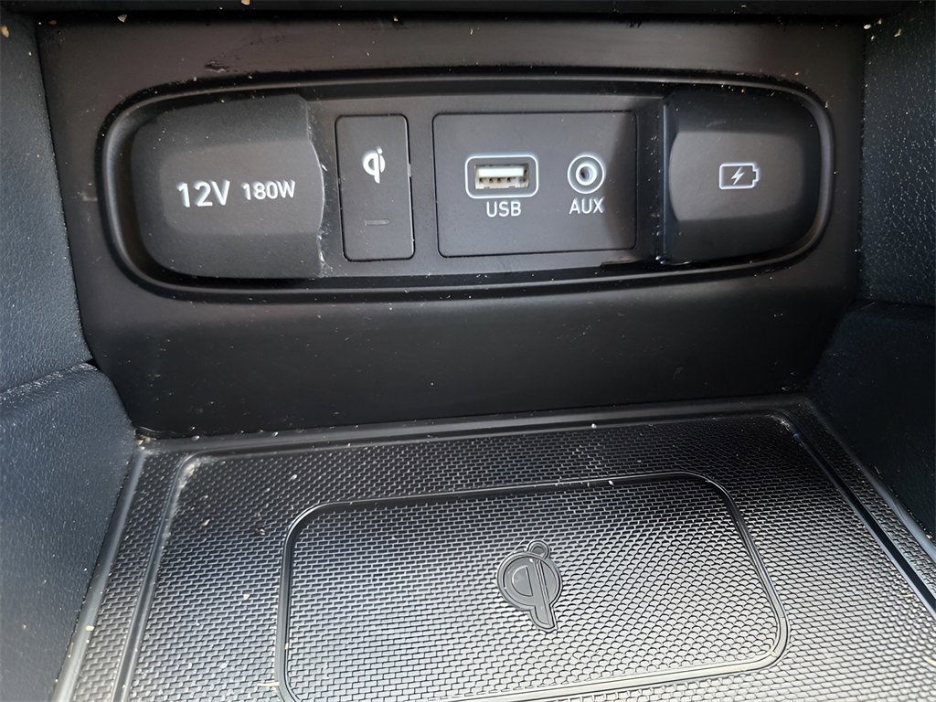 Used 2020 Hyundai Santa Fe SEL w/ Convenience Package image 35